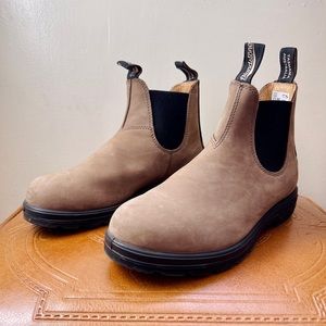 Like New Blundstone 1941 Stone Nubuck Leather Chelsea Boots
